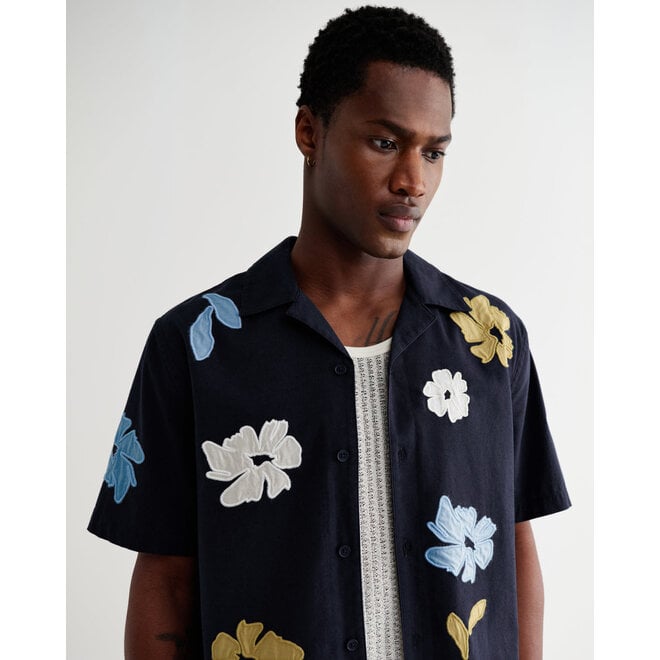Didcot Flower Applique Shirt in Navy