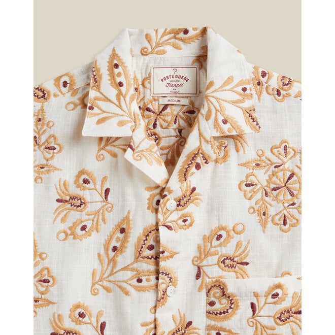 Victoria Vacation Shirt in Ecru