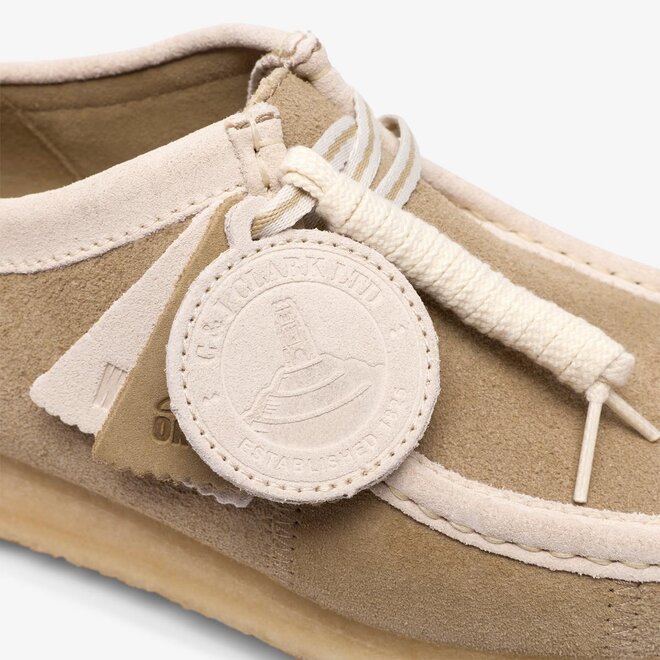 Wallabee in Maple Suede