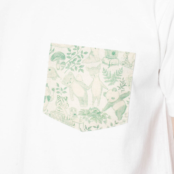 Pocket Tee in White/Linen Animals