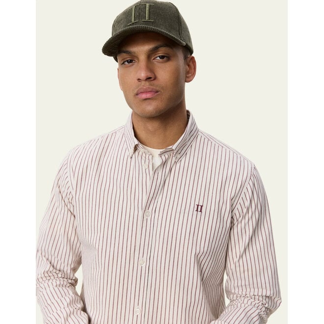 Light Oxford Striped Shirt in Chocolate Truffle Red