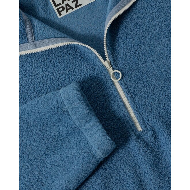Mata Quarter-Zip Fleece in Blue