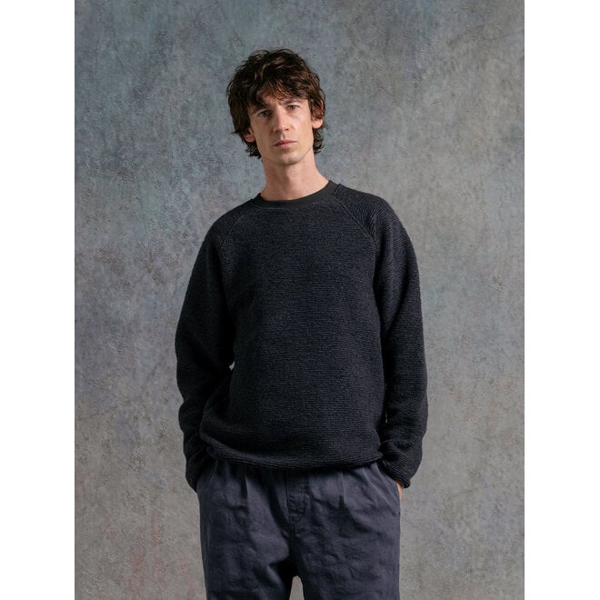 Junction Crew Neck in Navy
