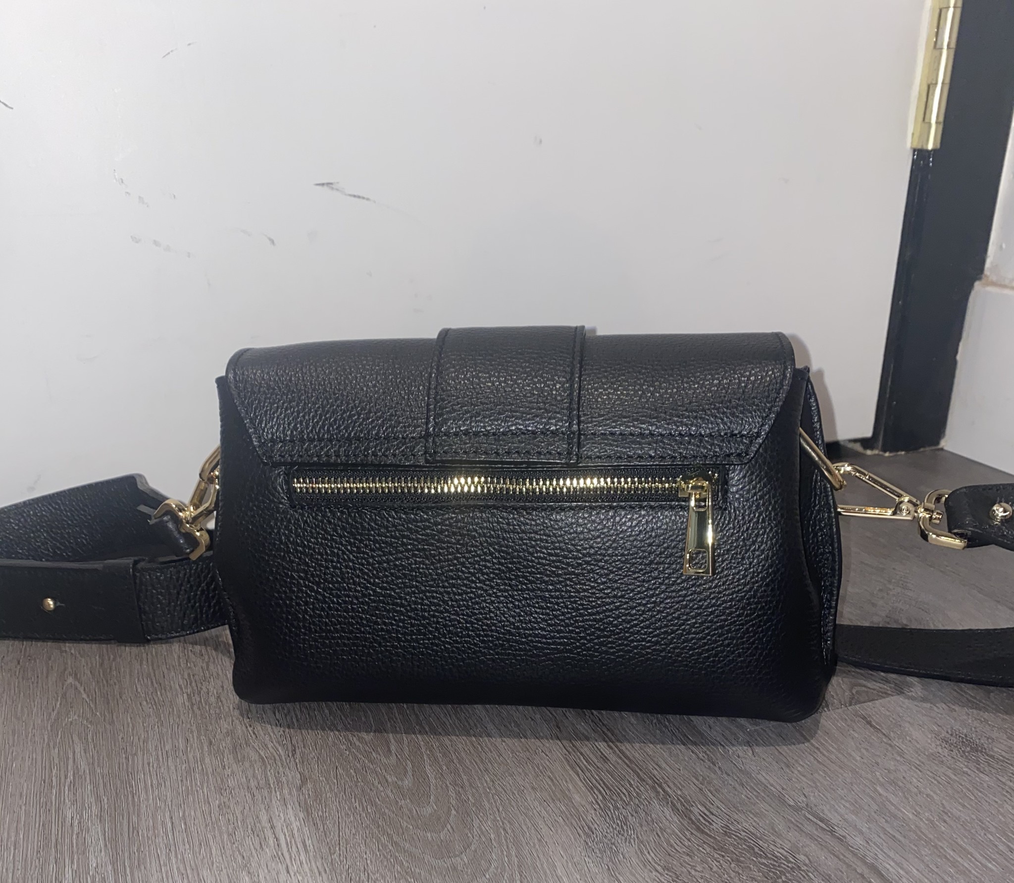 Black and Gold Crossbody Bag - Bettina's of Los Gatos