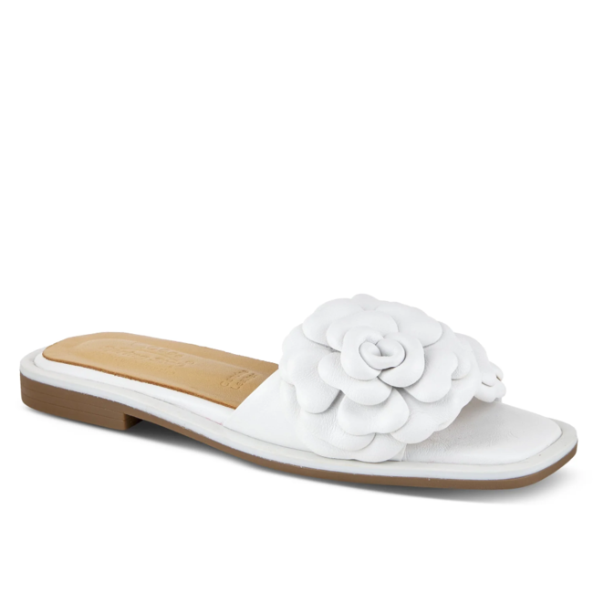 Domonique White Flower Slides