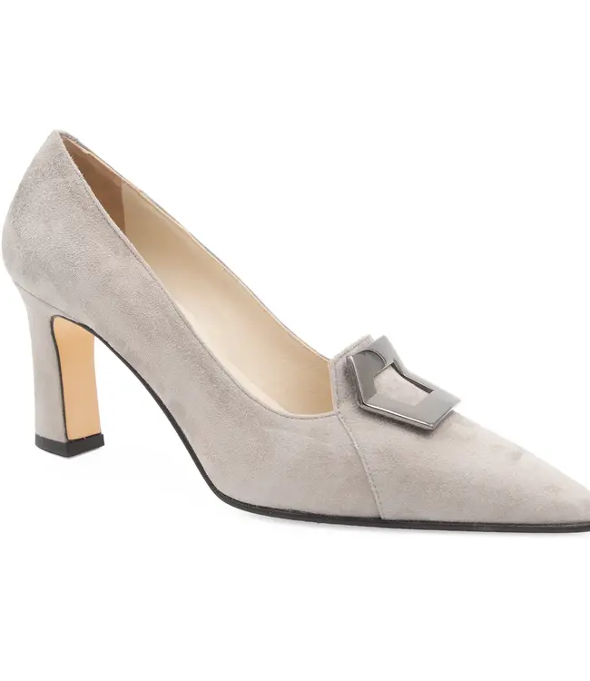 Amalfi by Rangoni Amalfi Istrice Lt. Grey Suede Buckle Pump