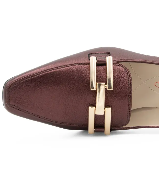 Amalfi by Rangoni Fenicottero Etolile Phoenix Buckle Shoe