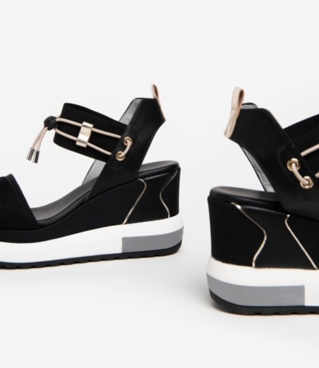 Nero Giardini Bungee Wedge Black