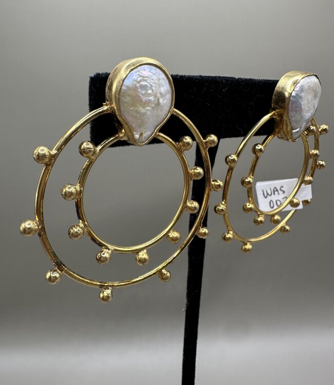 Wasee Pearl Flat Hoop Earring