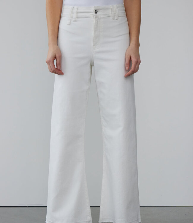 With Black Wide Leg White Denim