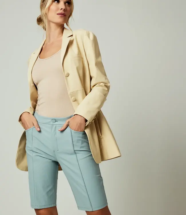 7 Diamonds Infinity Short Mineral