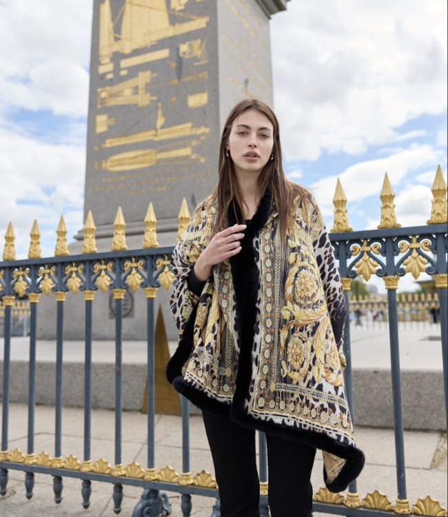 Oolala Versace Cape