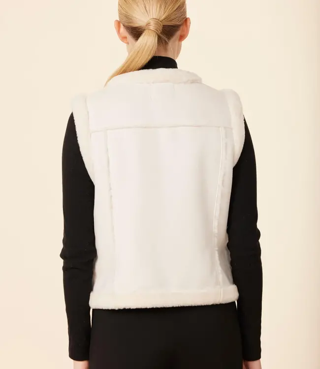 Dolce Cabo Cream Faux Shearling Vest w/Pockets