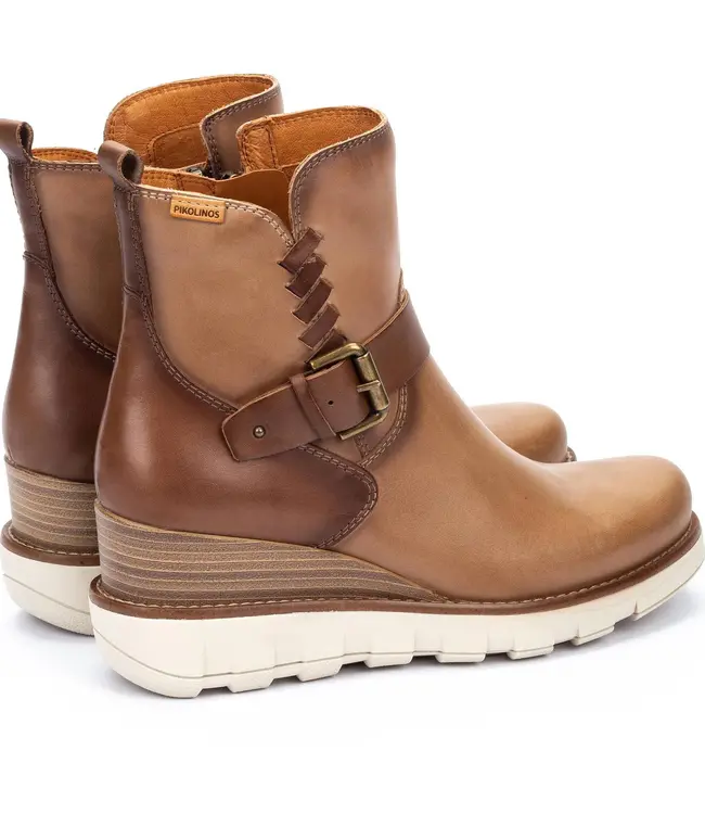 Pikolinos Women Sanlucar Cream Boot