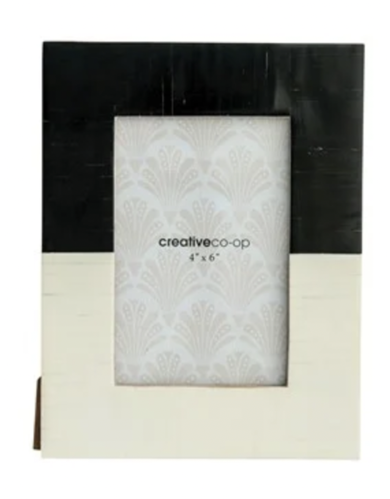 Creative Co-Op Black & White Resin Photo Frame, 4 x 6