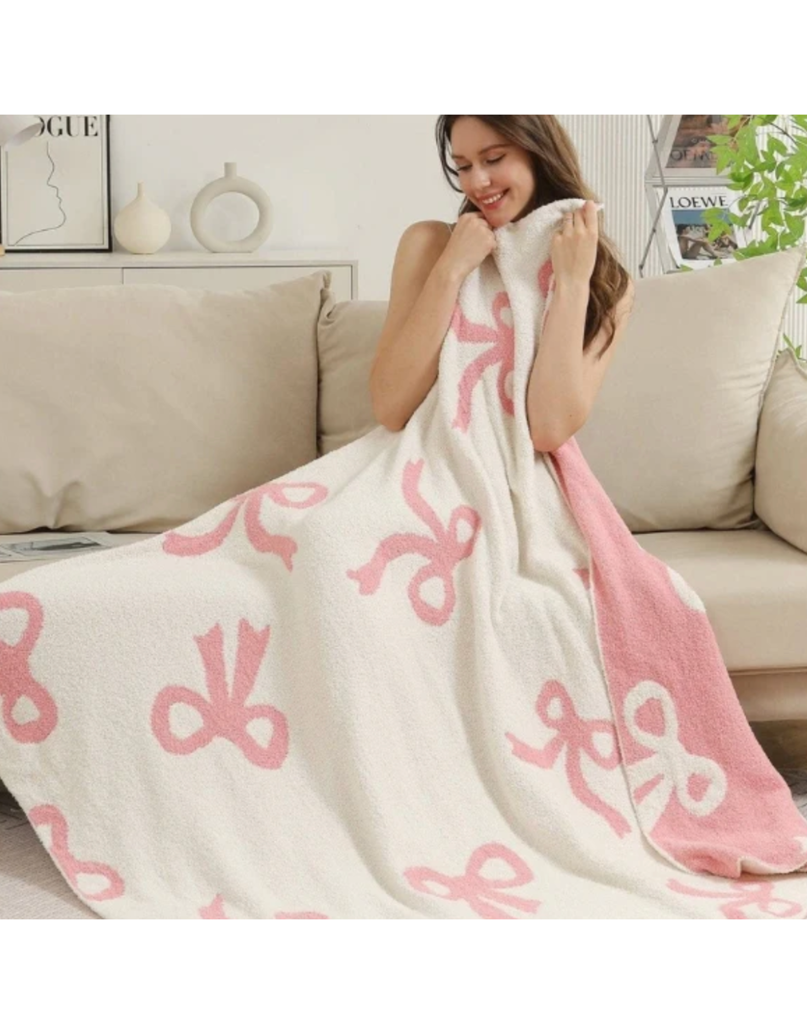 Queens Design Patterned Chenille Blanket