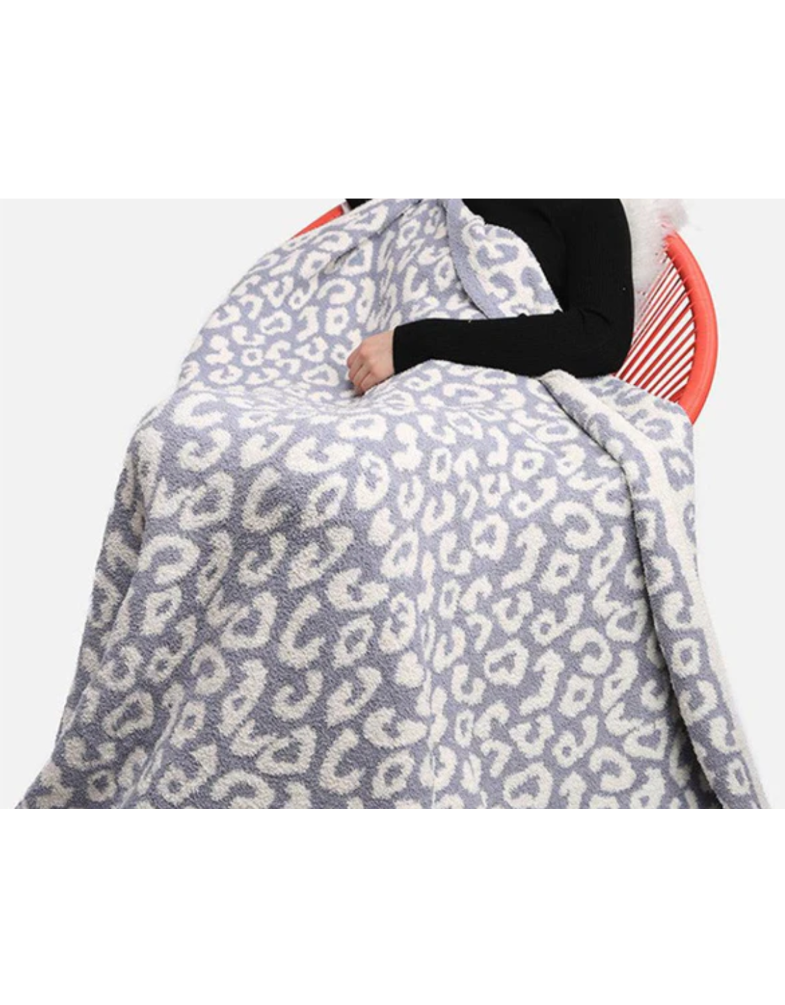 Queens Design Patterned Chenille Blanket