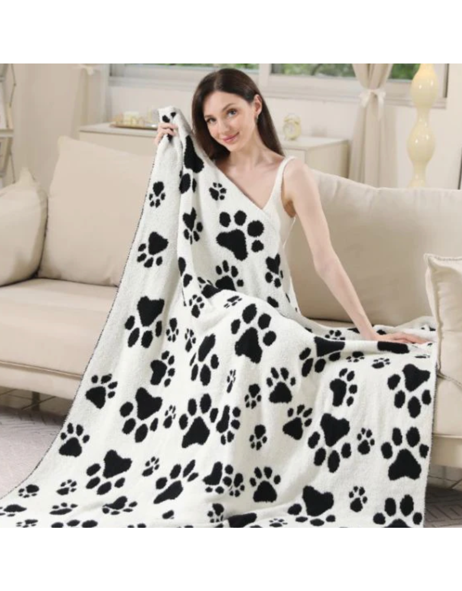 Queens Design Patterned Chenille Blanket