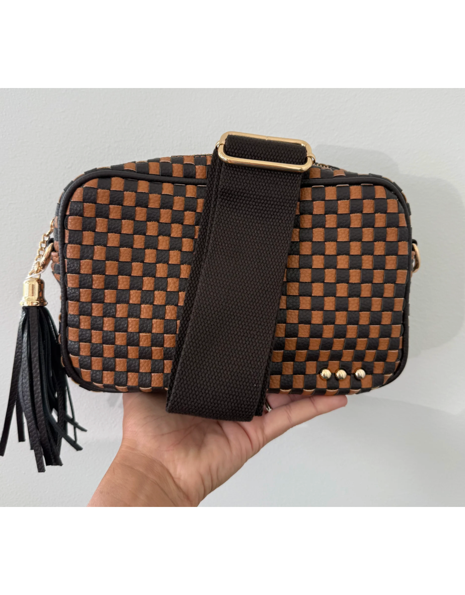 Pretty Simple Woven Willow Camera Crossbody