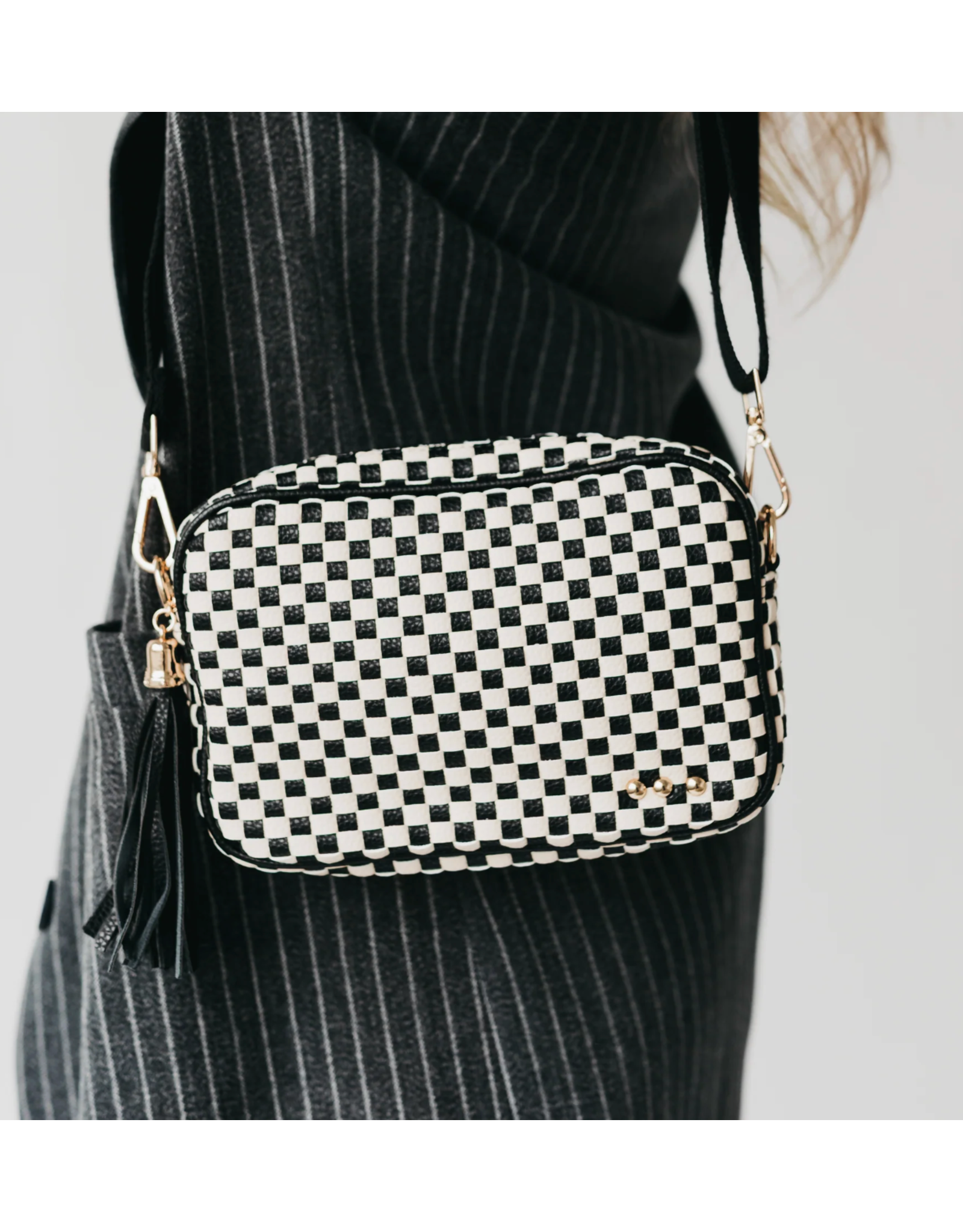 Pretty Simple Woven Willow Camera Crossbody