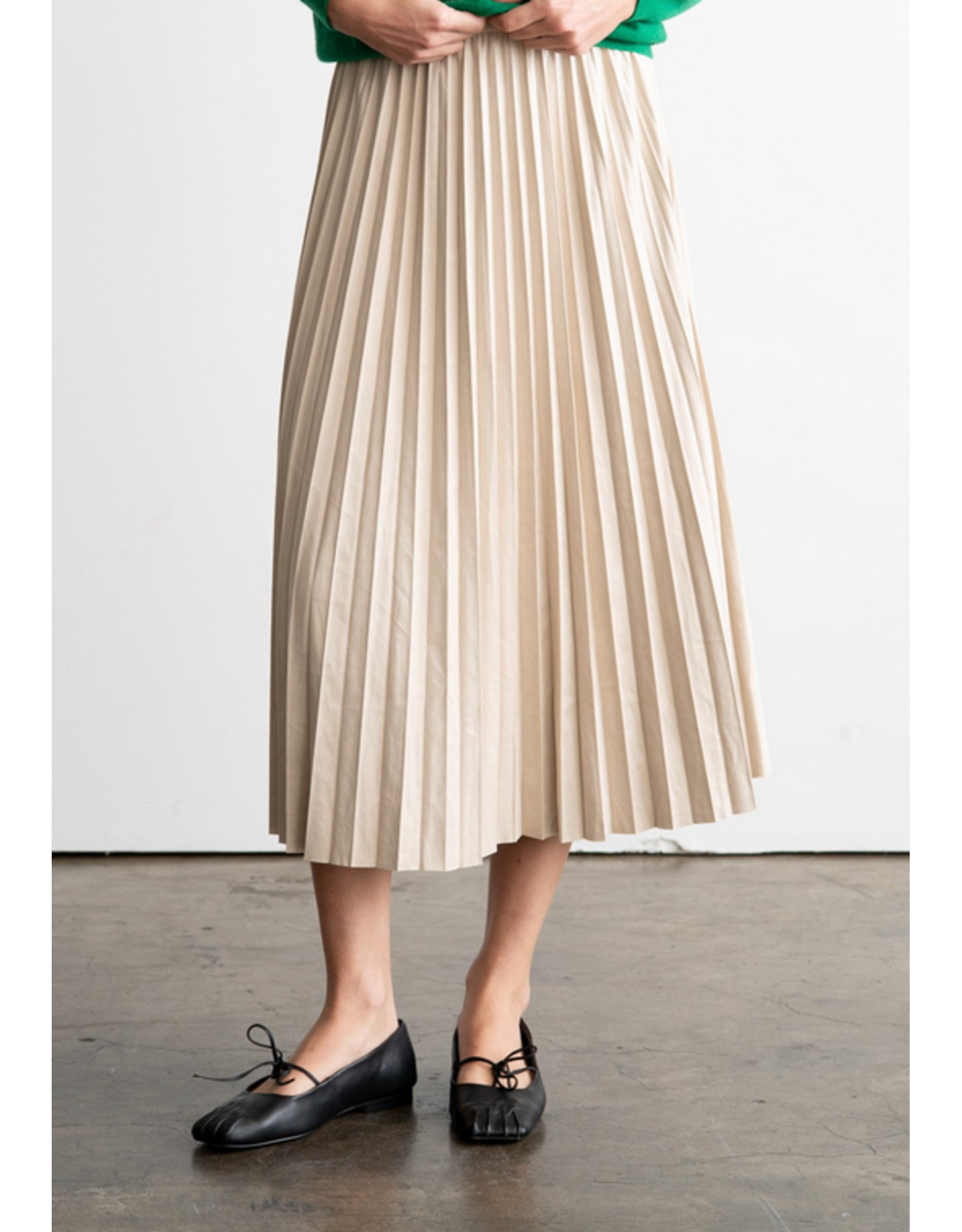 Elle Grey Pleated Midi Sand Skirt