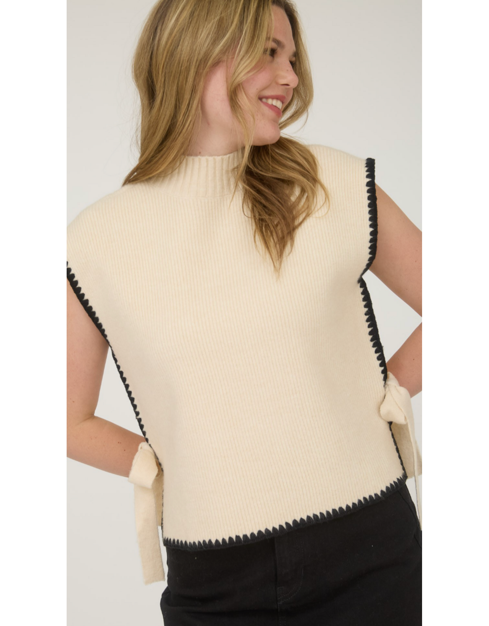 Blu Pepper Bow & Stitch Sweater Vest