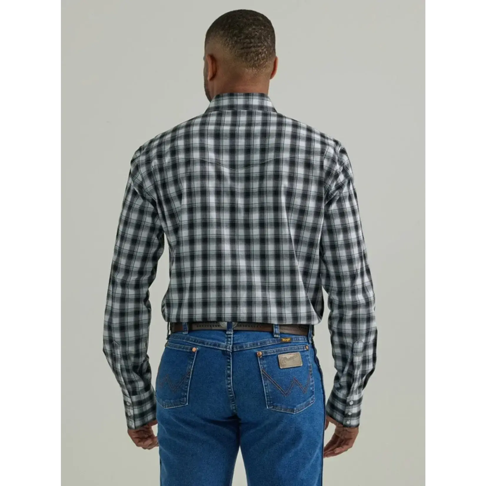 Wrangler Men's Plaid Long Sleeve Western Shirt - 112330341