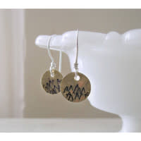 CONTEMPO CONTEMPO STAMPED MTN EARRINGS