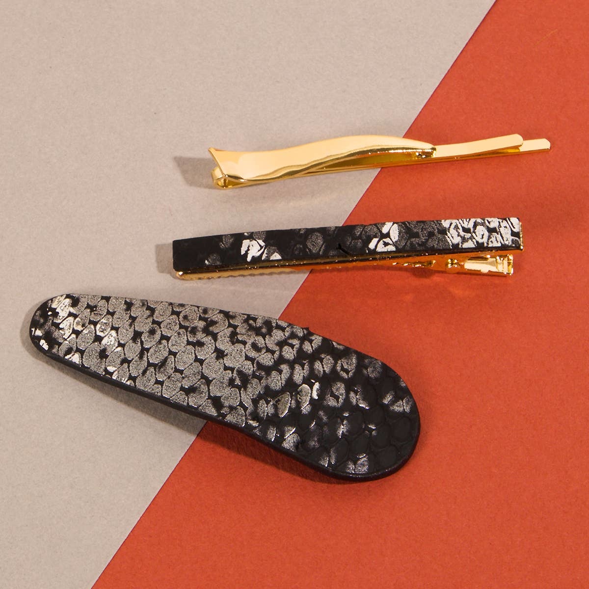 AVENUE ZOE AVENUE ZOE HAIR CLIPS SET OF 3 SNAKE PRINT