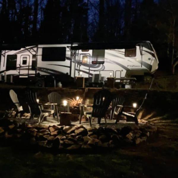 Lodging - Glamping In Franklin - Beautiful RV Located Minutes From Town