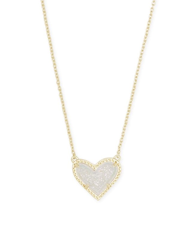 ARI Heart pendant necklace
