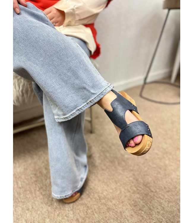 High Rise Wide Leg Jeans