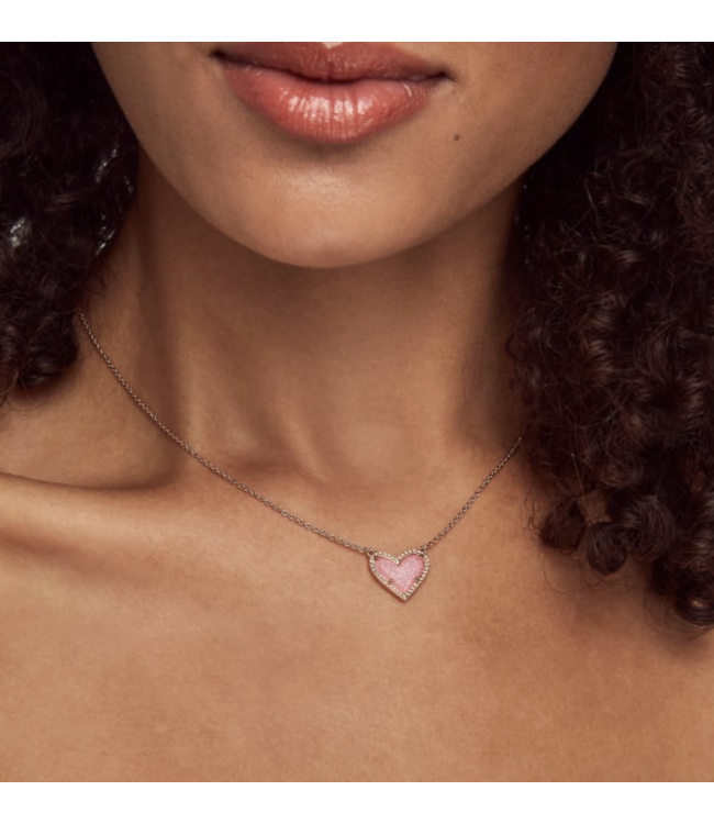 ARI Heart pendant necklace