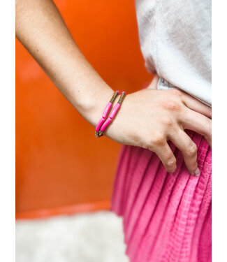 Style For The South pink mixed tiny brac