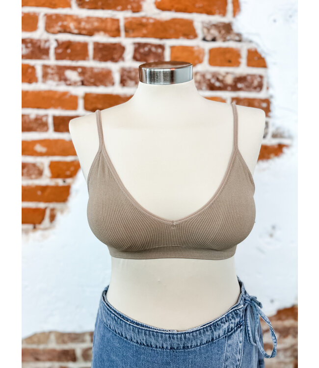 XHC001 Bralette V-neck Silhouette