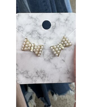 pearl bow ear