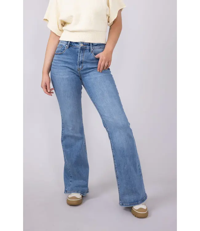 mid-rise flare basic jean