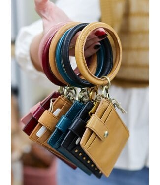 hobo RING CC Wristlet Pebbled Leather
