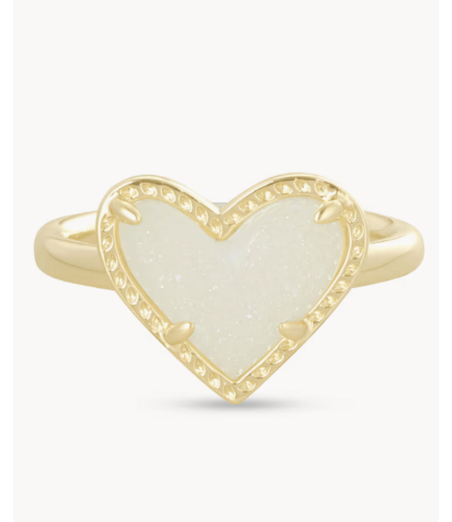 Ari Heart Band Ring
