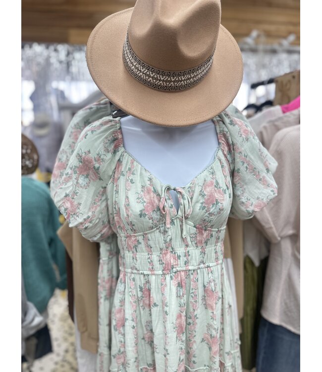 trix feminine floral maxi