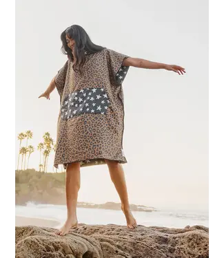 Crae Home Wildcat Reversible Poncho ADULT