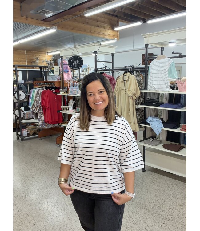 LIGHTWEIGHT STRIPED SWEATER TOP