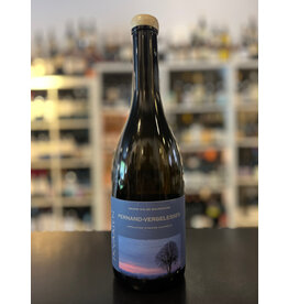 W Burgundy, Bourgogne, Pernand-Vergelesses, Skyaasen 2023