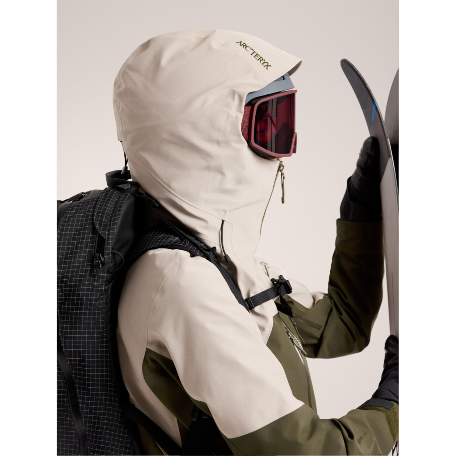 Arc'teryx Women's Rush Jacket - One Way Zipper (Discontinued