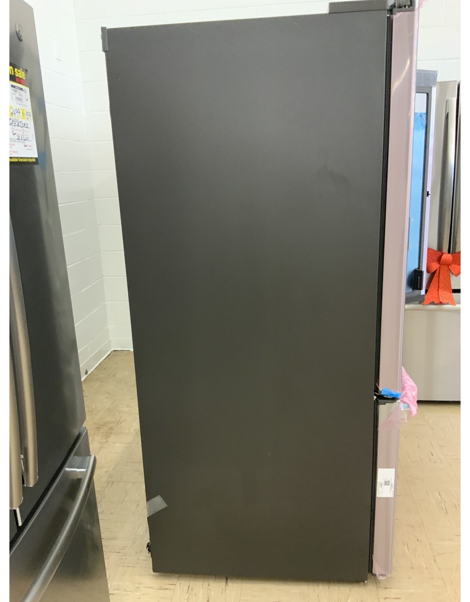 RF27T5201SR 27 cu. ft. French Door Refrigerator in Fingerprint ...