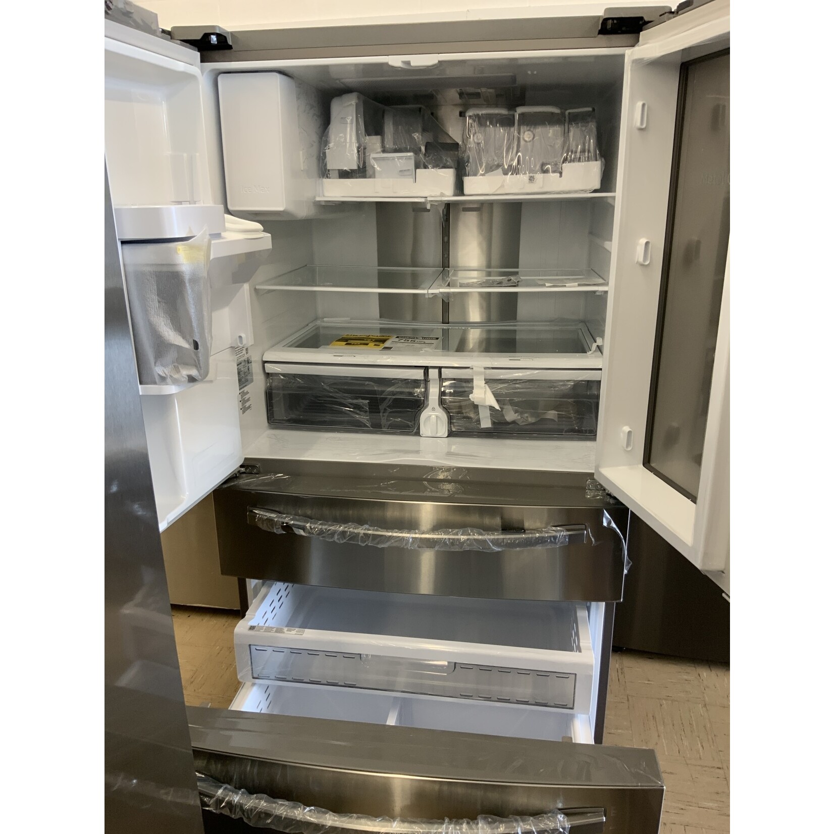SAMSUNG #RF28R7351SR Samsung 27.8 cu. ft. Food Showcase 4-Door French Door Refrigerator in Fingerprint Resistant Stainless Steel