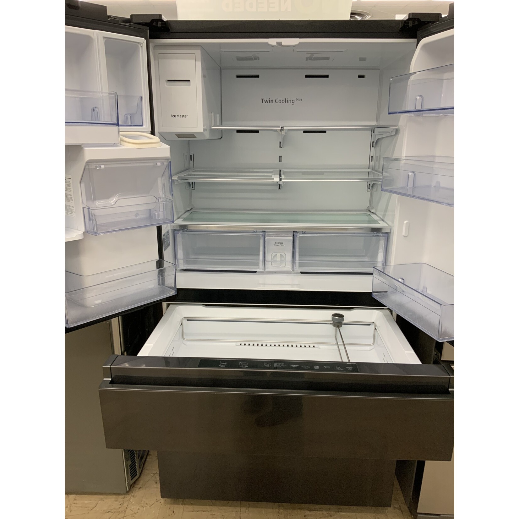 SAMSUNG DENT*RF23M8070SG   23 cu. ft. Counter Depth 4-Door French Door Refrigerator in Black Stainless Steel