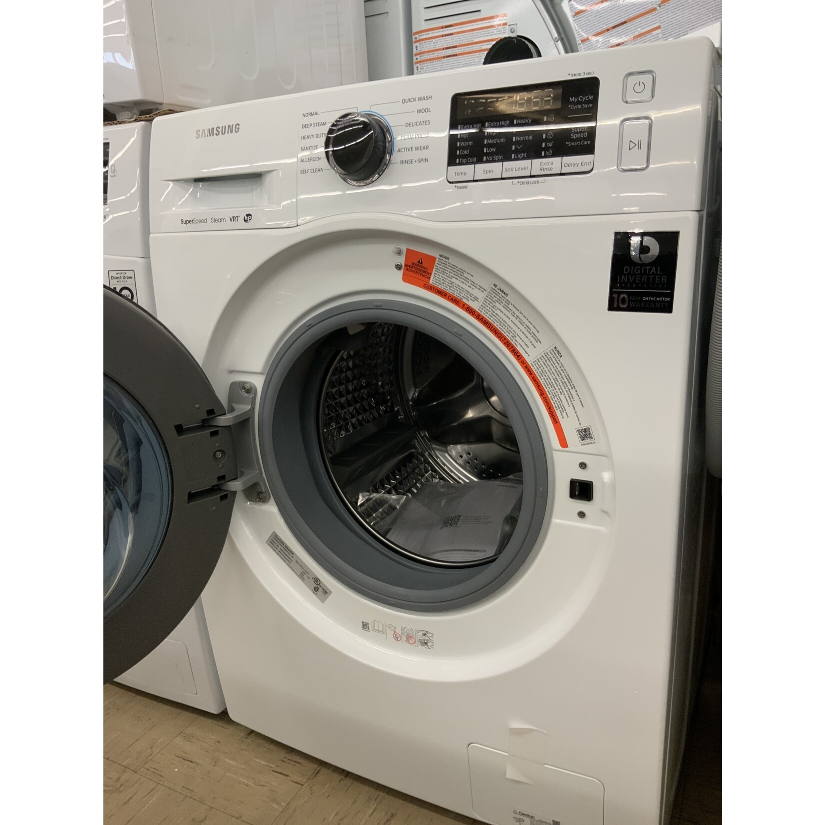 SAMSUNG *WW22K6800AW  2.2 cu. Slim High-Efficiency Front Load Washer with Steam in White