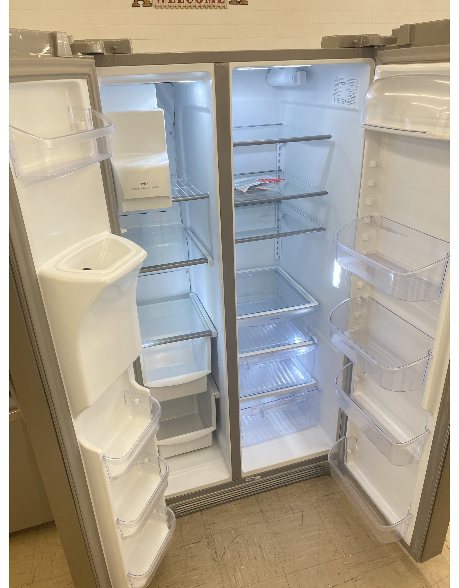 Lghx2636tf Frigidaire Gallery 25 5 Cu Ft Side By Side Refrigerator With Ice Maker Smudge Proof Stainless Steel Energy Star Black Friday