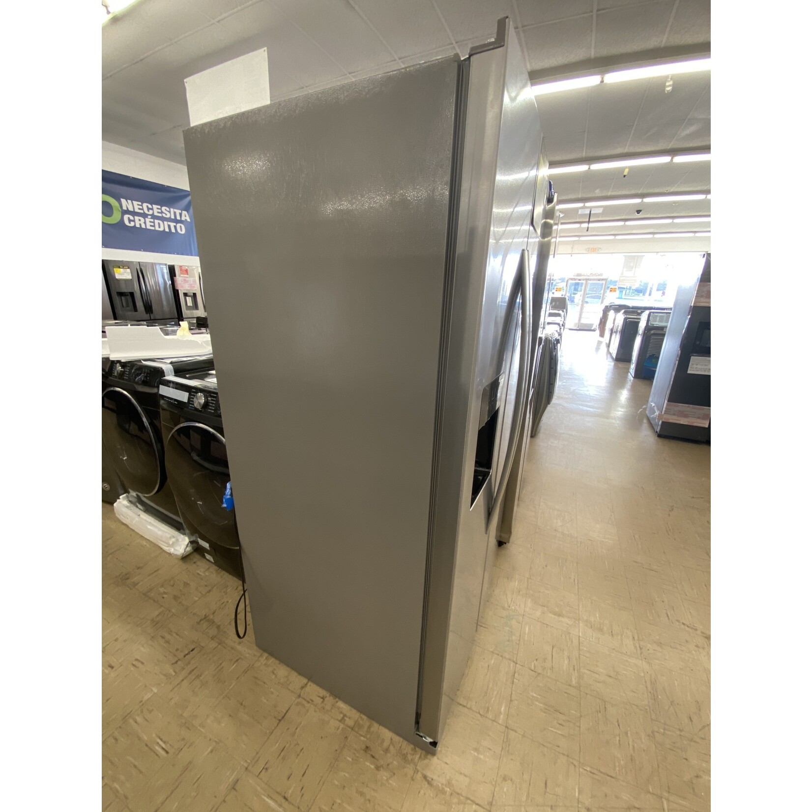 Whirlpool Whirlpool WRS315SDHZ 25 cu. ft. Side by Side Refrigerator in Fingerprint Resistant Stainless Steel